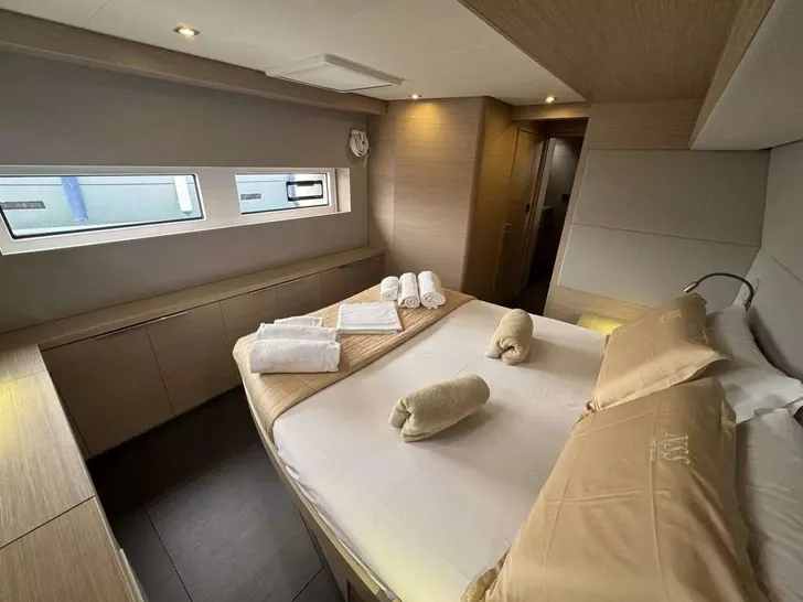 JELLYFISH Lagoon 55 - master cabin JELLYFISH Lagoon 55 - master cabin
