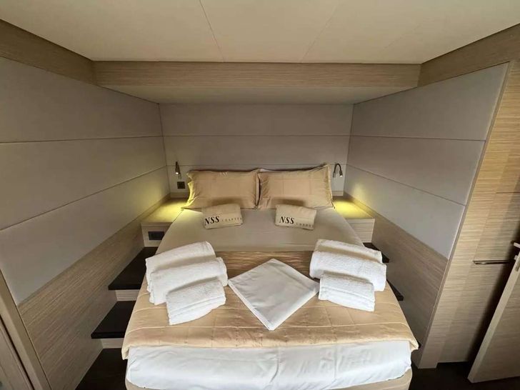 JELLYFISH Lagoon 55 - VIP cabin JELLYFISH Lagoon 55 - VIP cabin