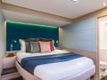 EVENSTAR Lagoon 55 VIP cabin bed