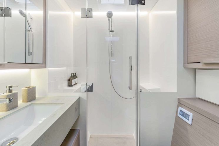 Charter Yacht EVENSTAR - Lagoon 55 - 4 Cabins - Tortola - Anegada - Virgin Gorda - BVI - Caribbean