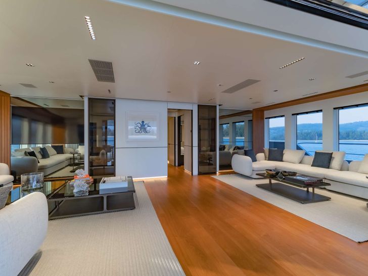 SPACECAT Power Catamaran 36m - upper deck lounge SPACECAT Power Catamaran 36m - upper deck lounge