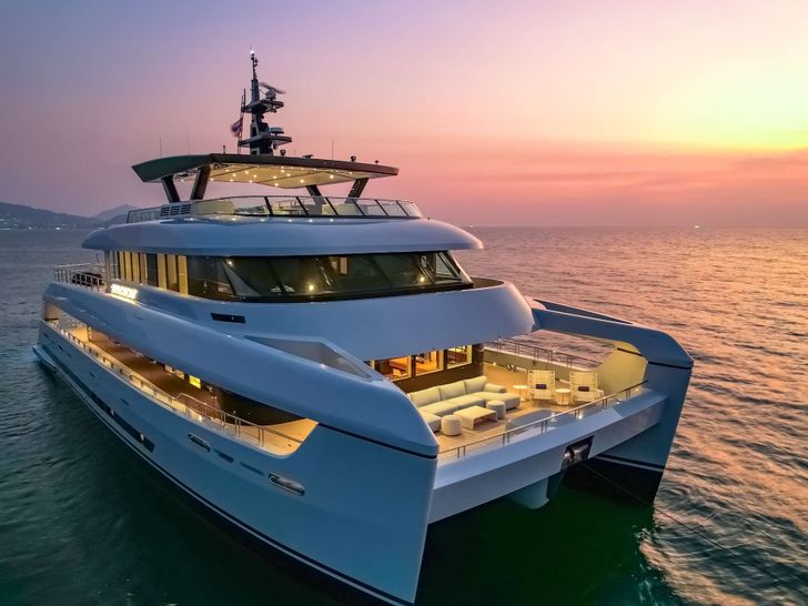SPACECAT Power Catamaran 36m - anchored bow view SPACECAT Power Catamaran 36m - anchored bow view