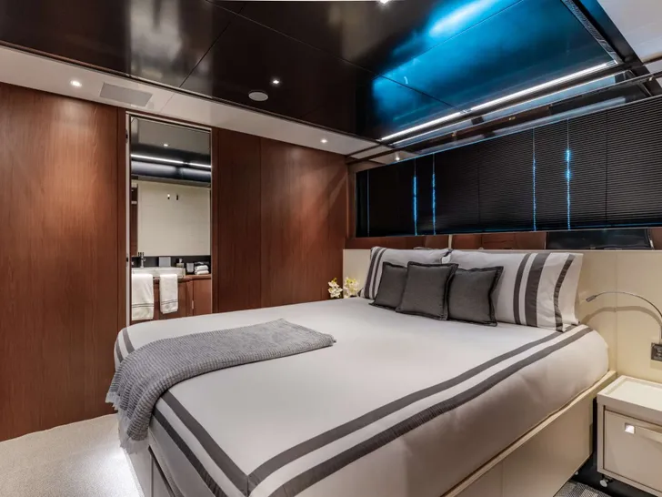 BEYOND BEYOND Sanlorenzo Riva Argo 90 - VIP cabin 1 BEYOND BEYOND Sanlorenzo Riva Argo 90 - VIP cabin 1