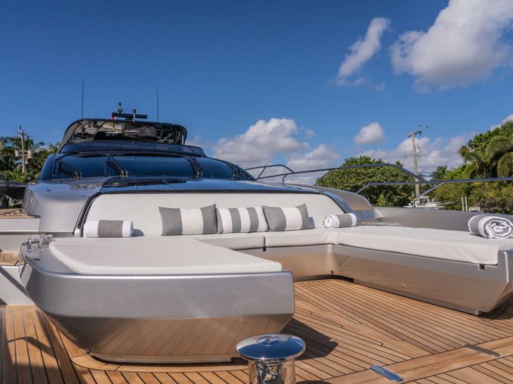 BEYOND BEYOND Sanlorenzo Riva Argo 90 - foredeck lounge BEYOND BEYOND Sanlorenzo Riva Argo 90 - foredeck lounge