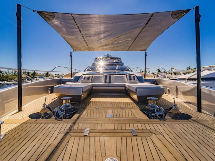 BEYOND BEYOND Sanlorenzo Riva Argo 90 - foredeck lounge covered BEYOND BEYOND Sanlorenzo Riva Argo 90 - foredeck lounge covered