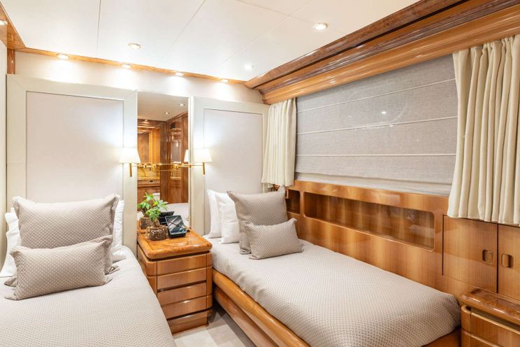 Charter Yacht LADY G II - Mondomarine 146 - 5 Cabins - Athens - Mykonos - Paros - Greece