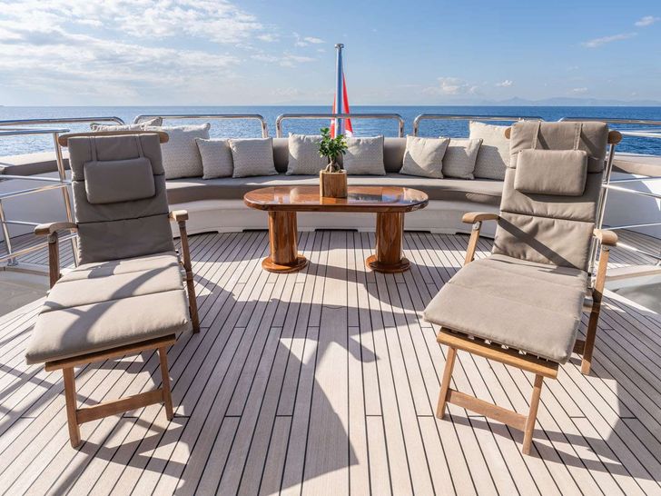 LADY G II Mondomarine 146 - sky deck aft lounge LADY G II Mondomarine 146 - sky deck aft lounge