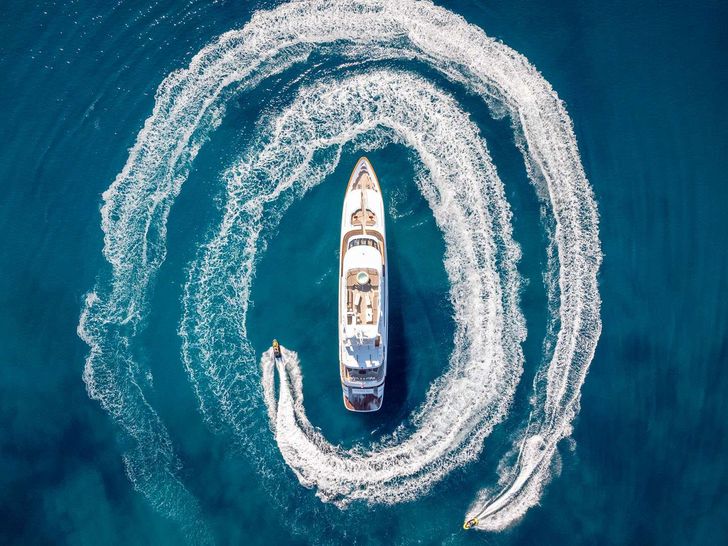 LADY G II Mondomarine 146 - top aerial shot LADY G II Mondomarine 146 - top aerial shot