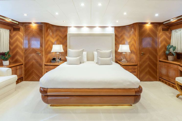Charter Yacht LADY G II - Mondomarine 146 - 5 Cabins - Athens - Mykonos - Paros - Greece