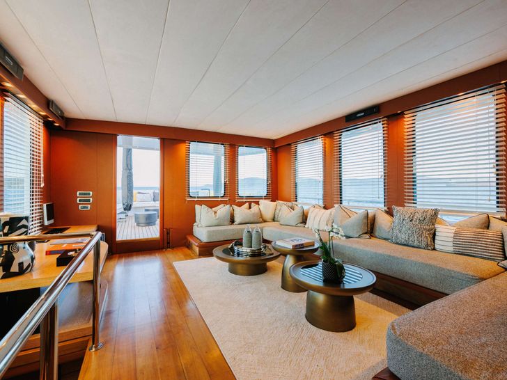 GEMAYA Abeking and Rasmussen 33m - saloon GEMAYA Abeking and Rasmussen 33m - saloon