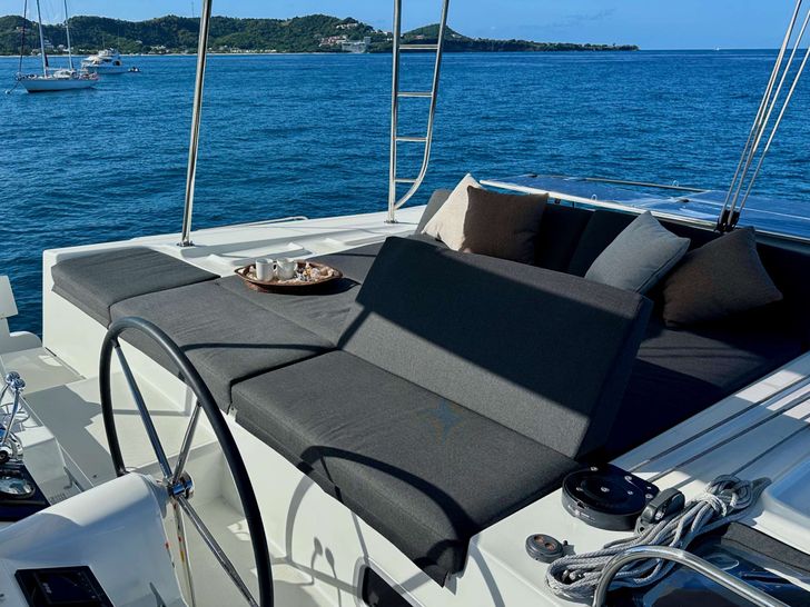 RITMO Lagoon 46 - flybridge RITMO Lagoon 46 - flybridge