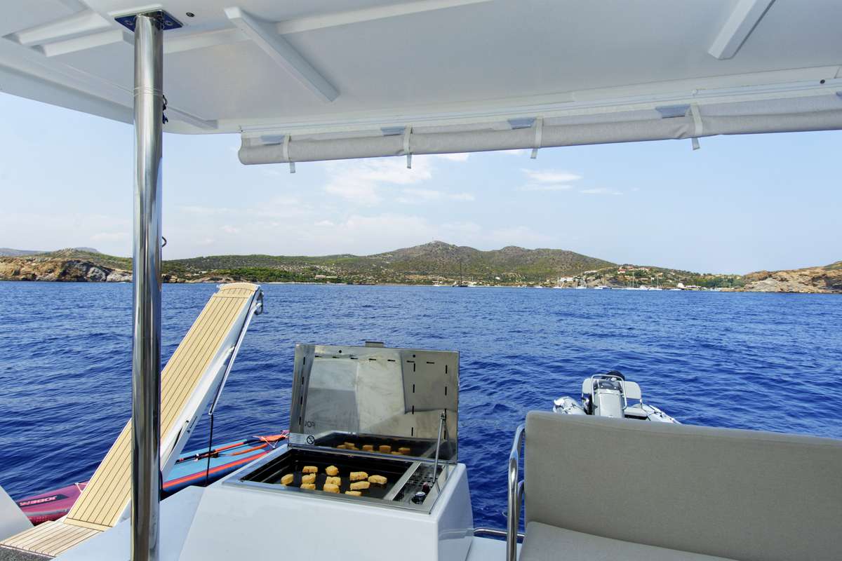 Charter Yacht HELIDONI - Fountaine Pajot Tanna 47 - 4 Cabins - Volos - Sporades Islands - Greece