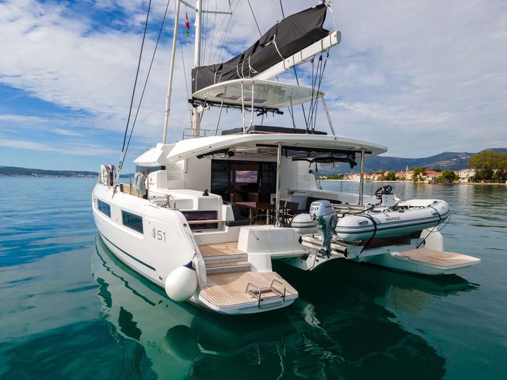 LAVINA Lagoon 51 - aft shot LAVINA Lagoon 51 - aft shot