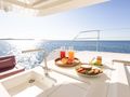 KING OF DIAMONDS Lagoon 560 S2 snacks KING OF DIAMONDS Lagoon 560 S2 snacks