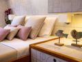 KING OF DIAMONDS Lagoon 560 S2 master cabin bed KING OF DIAMONDS Lagoon 560 S2 master cabin bed