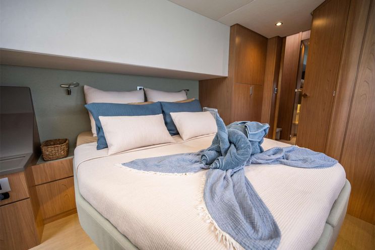 Charter Yacht BORROWED BOUNTY - Bali 4.8 Open Space - 4 Cabins - Tortola - Anegada - Virgin Gorda - British Virgin Islands