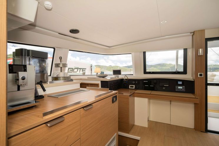 Charter Yacht BORROWED BOUNTY - Bali 4.8 Open Space - 4 Cabins - Tortola - Anegada - Virgin Gorda - British Virgin Islands