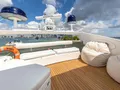 GIULI Sunseeker Manhattan 74 - flybridge sun beds GIULI Sunseeker Manhattan 74 - flybridge sun beds