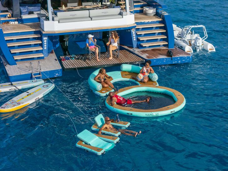 PERFECT MOON Moon 6TY - water toys PERFECT MOON Moon 6TY - water toys