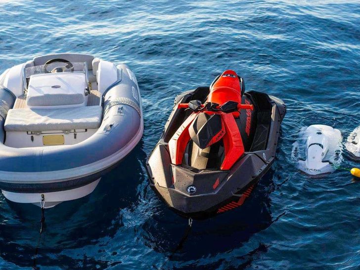 MUDITA Azimut S7 - water toys MUDITA Azimut S7 - water toys