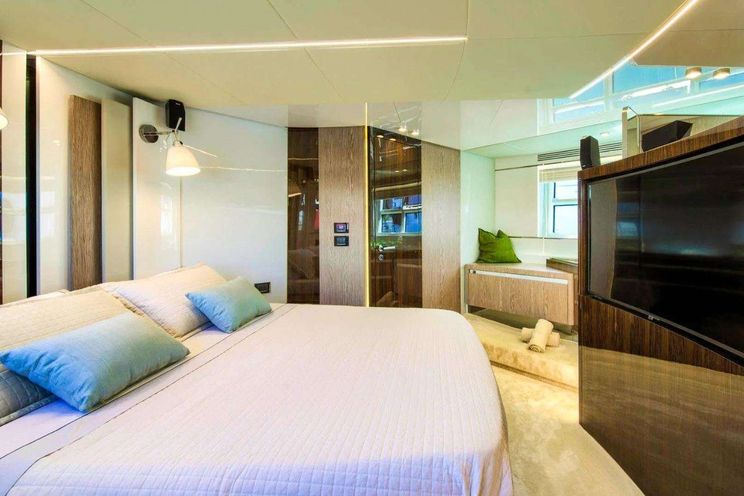 Charter Yacht MUDITA - Azimut S7 - 4 Cabins - Split - Dubrovnik - Hvar - Croatia