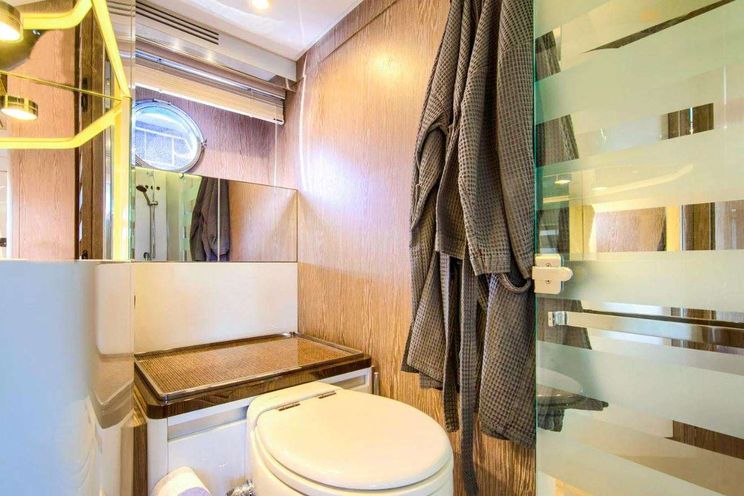 Charter Yacht MUDITA - Azimut S7 - 4 Cabins - Split - Dubrovnik - Hvar - Croatia