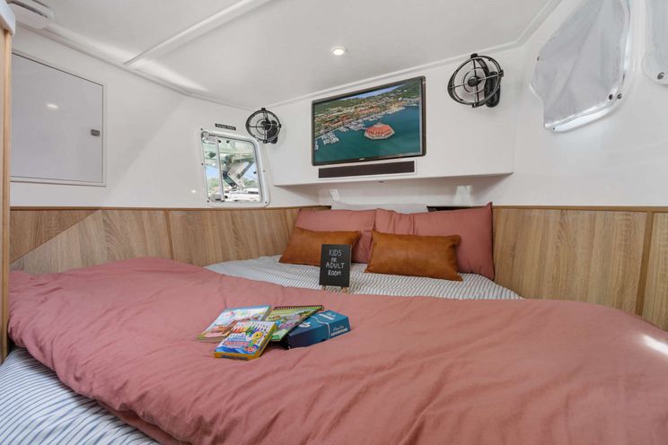 Charter Yacht WONDERWAY - Royal 53 - 4 Cabins - Tortola - Anegada - USVI - Caribbean