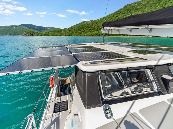 WONDERWAY Royal 53 - solar roof WONDERWAY Royal 53 - solar roof
