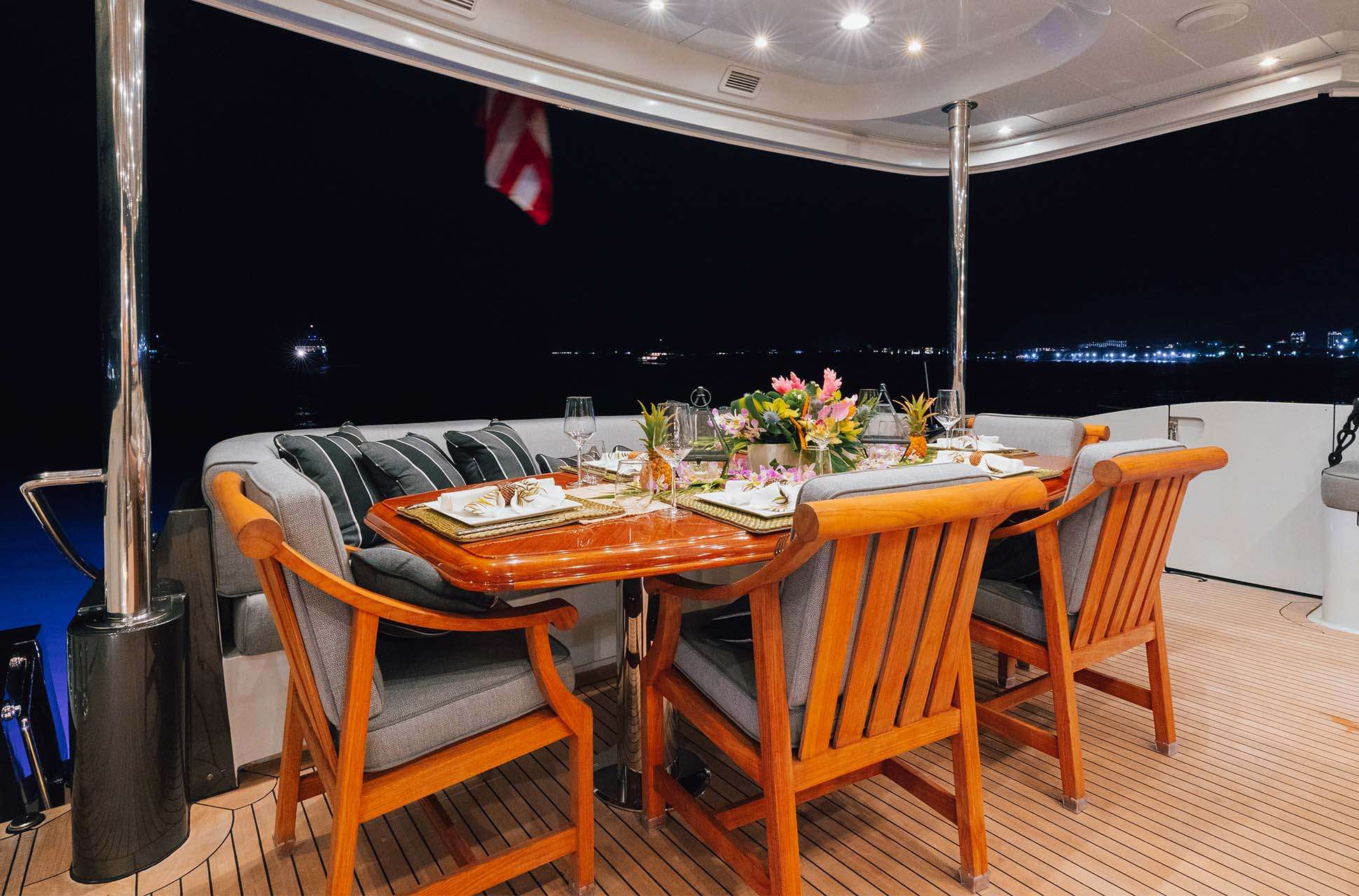 TEMPTATION Palmer Johnson 123 - aft deck dining area