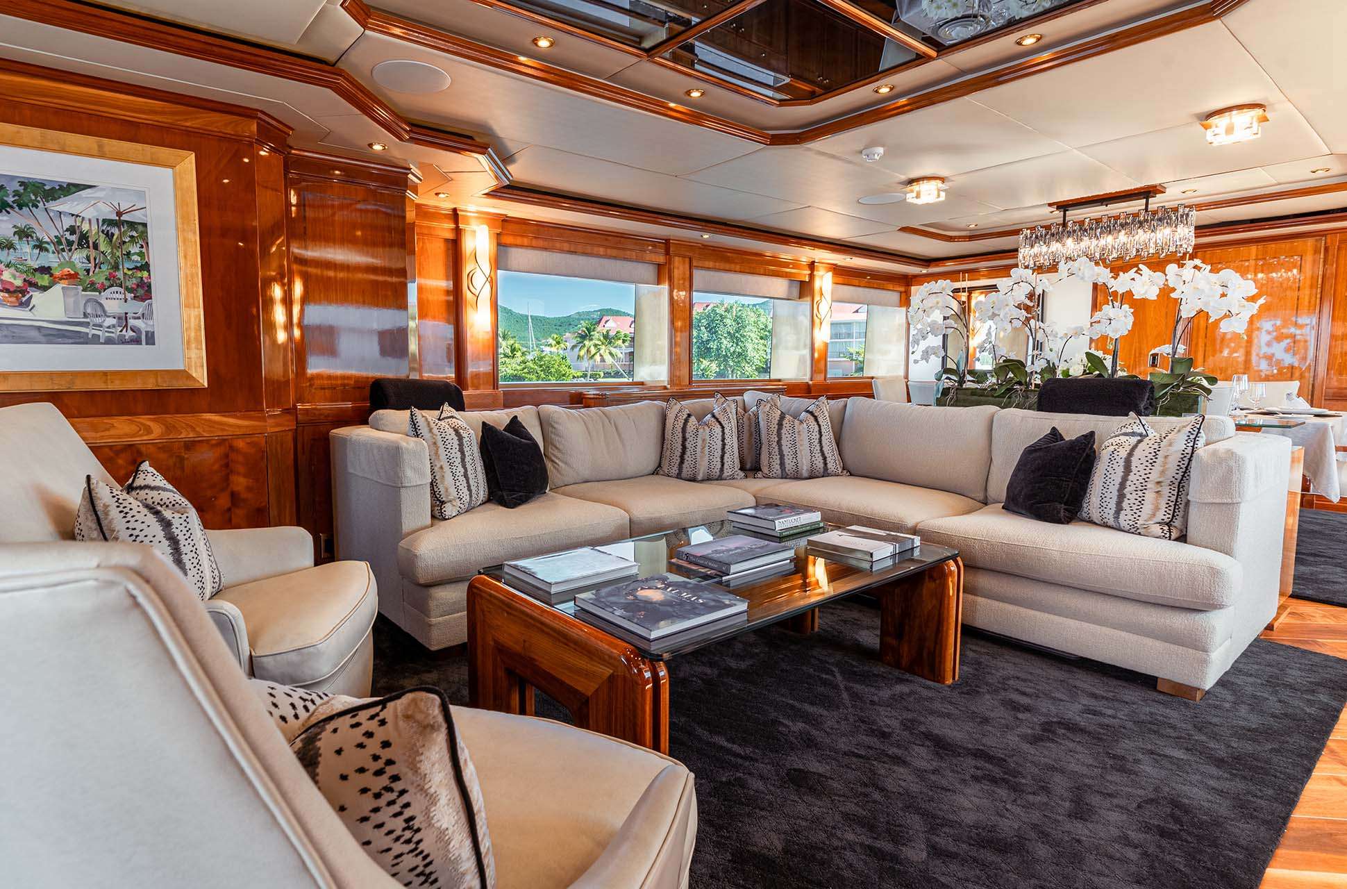 TEMPTATION Palmer Johnson 123 - main saloon