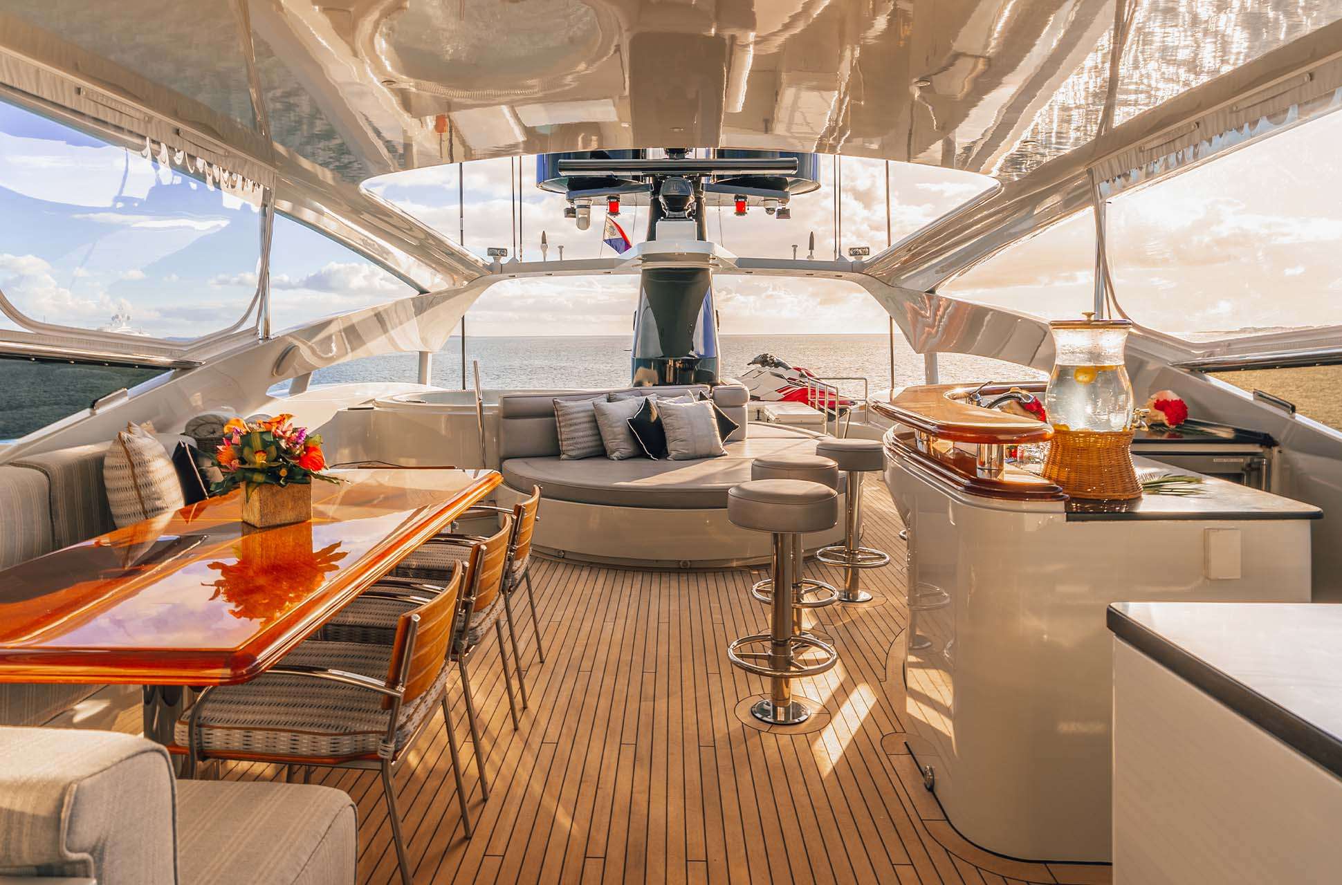 TEMPTATION Palmer Johnson 123 - sun deck