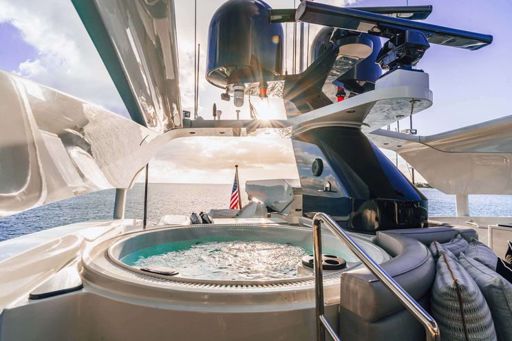 Charter Yacht TEMPTATION - Palmer Johnson 123 - 4 Cabins - Nassau - Exumas - Bahamas