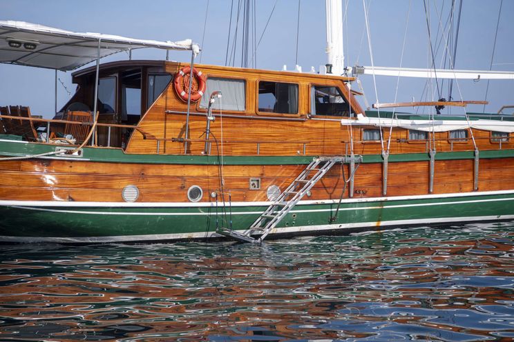 Charter Yacht DERIYA DENIZ - Custom Gulet 23m - 6 Cabins - Naples - Capri - Positano - Amalfi Coast - Italy