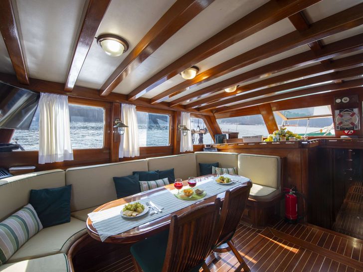 DERIYA DENIZ Custom Gulet 23m - saloon DERIYA DENIZ Custom Gulet 23m - saloon