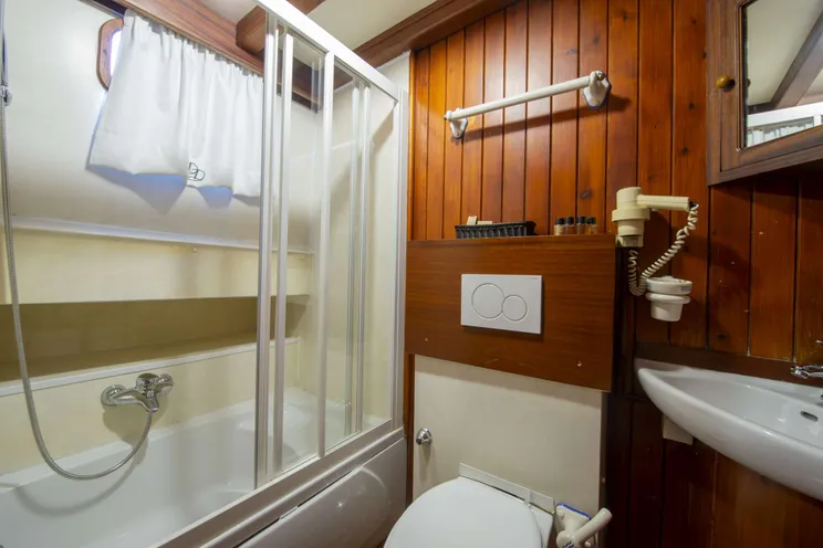 Charter Yacht DERIYA DENIZ - Custom Gulet 23m - 6 Cabins - Naples - Capri - Positano - Amalfi Coast - Italy