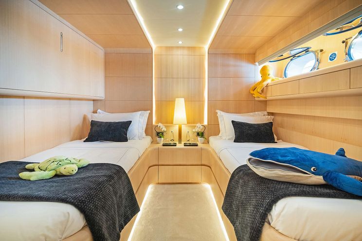 Charter Yacht PAREAKI II - Maiora 39DP - 6 Cabins - Athens - Mykonos - Paros - Cyclades - Greece