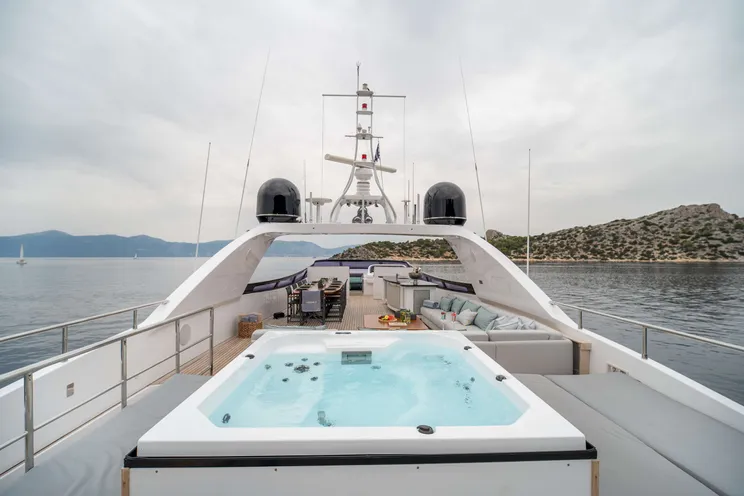 Charter Yacht PAREAKI II - Maiora 39DP - 6 Cabins - Athens - Mykonos - Paros - Cyclades - Greece