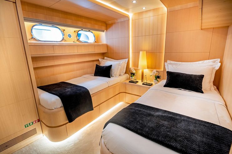 Charter Yacht PAREAKI II - Maiora 39DP - 6 Cabins - Athens - Mykonos - Paros - Cyclades - Greece