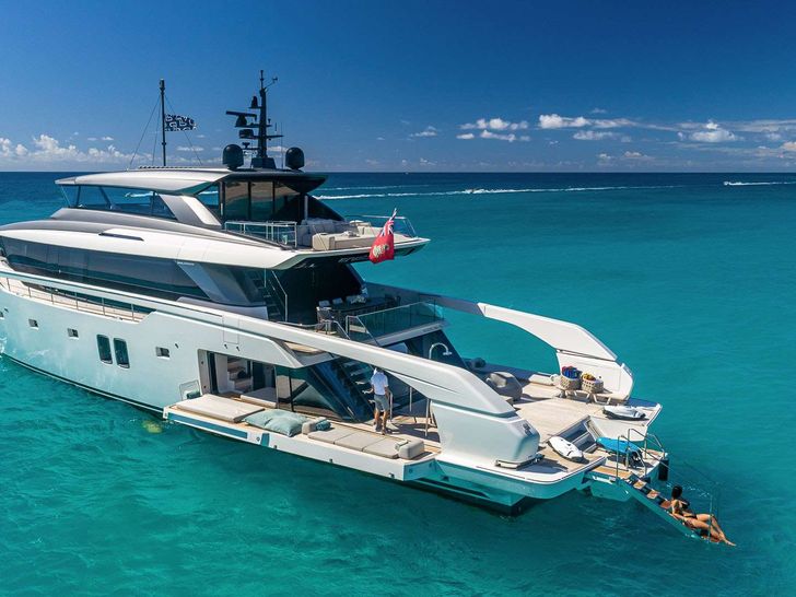 ANOTHER ONE Sanlorenzo SX112 - aft profile ANOTHER ONE Sanlorenzo SX112 - aft profile