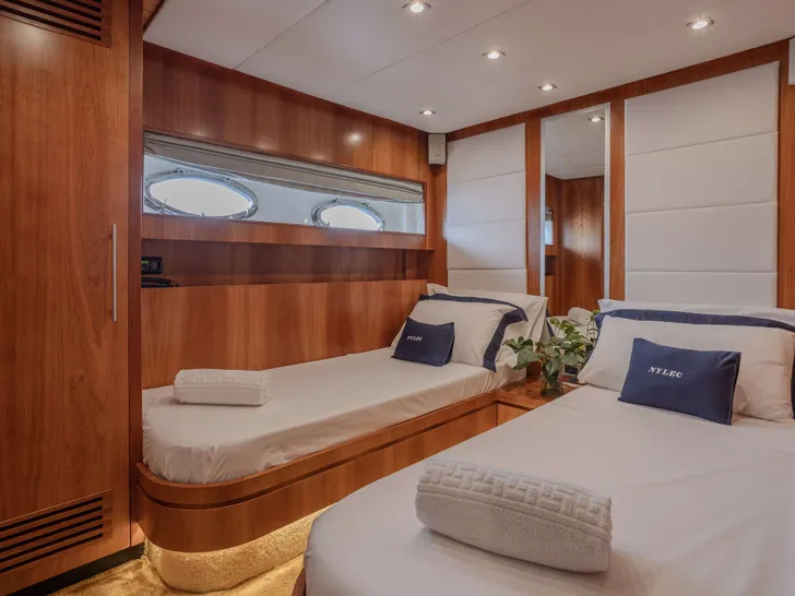 NYLEC Conam 75 Wide Body - twin cabin NYLEC Conam 75 Wide Body - twin cabin