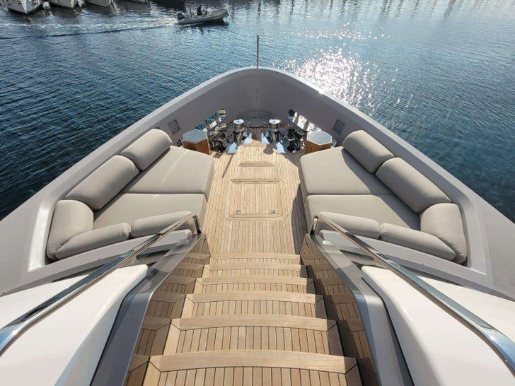 FLORI Sanlorenzo SL96A bow FLORI Sanlorenzo SL96A bow