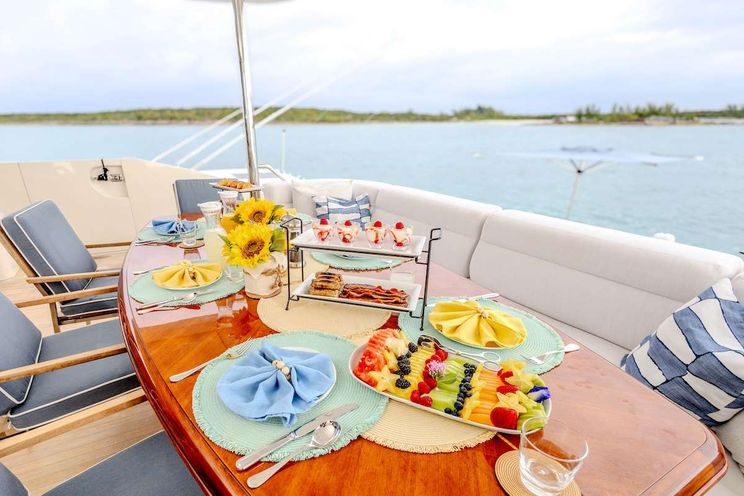 Charter Yacht BLACKSHEEP - Palmer Johnson 123 - 4 Cabins - Nassau - Exumas - Bahamas