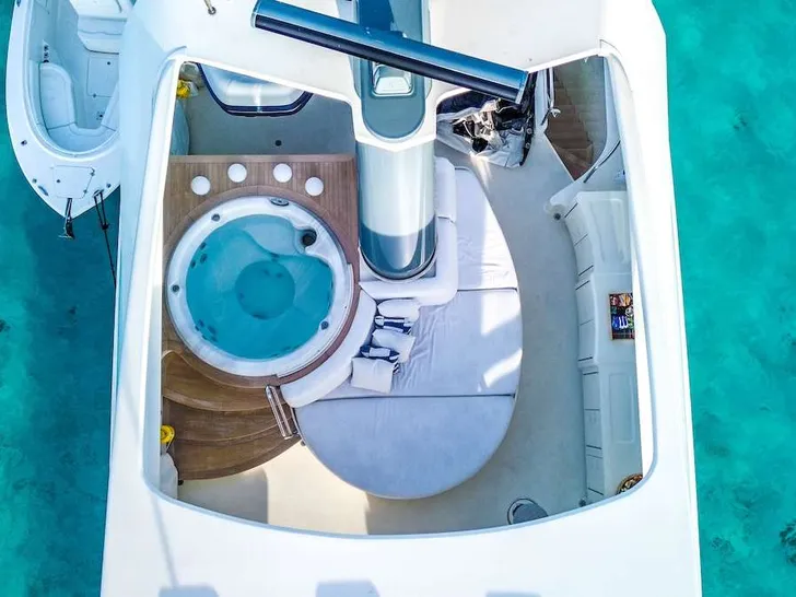 BLACKSHEEP Palmer Johnson 123 - top sun deck shot BLACKSHEEP Palmer Johnson 123 - top sun deck shot