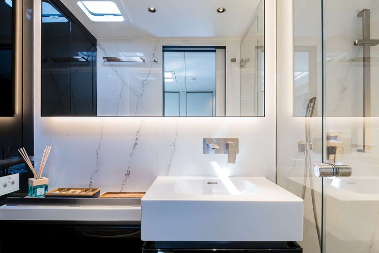 Charter Yacht N+1 - Sunreef 70 - 5 Cabins - Split - Dubrovnik - Hvar - Croatia