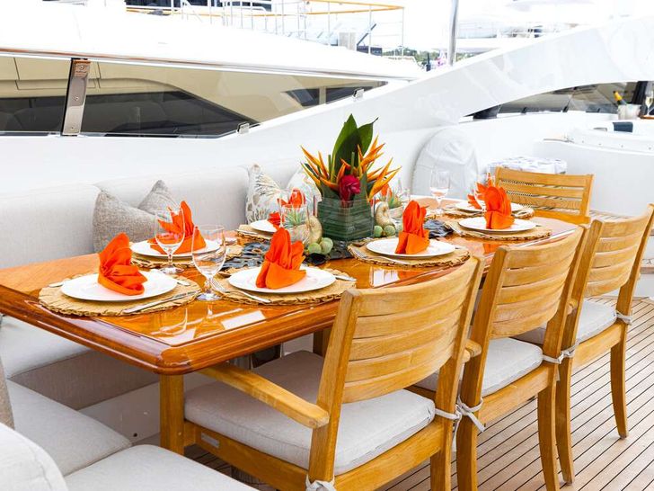 INVICTUS Palmer Johnson 123 - sun deck dining area INVICTUS Palmer Johnson 123 - sun deck dining area