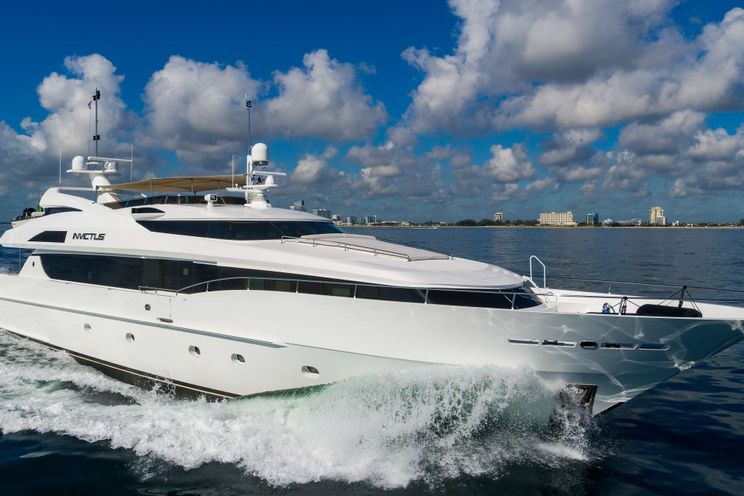Charter Yacht INVICTUS - Palmer Johnson 123 - 4 Cabins - Nassau - Exumas - Bahamas