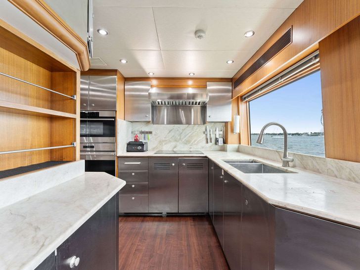 INVICTUS Palmer Johnson 123 - galley INVICTUS Palmer Johnson 123 - galley