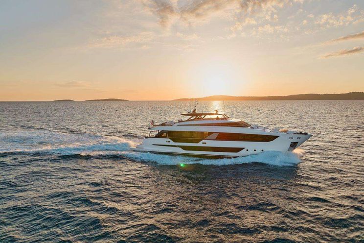 Charter Yacht B.A.13 - Ferretti 1000 - 5 Cabins - Trogir - Split - Dubrovnik - Hvar - Croatia
