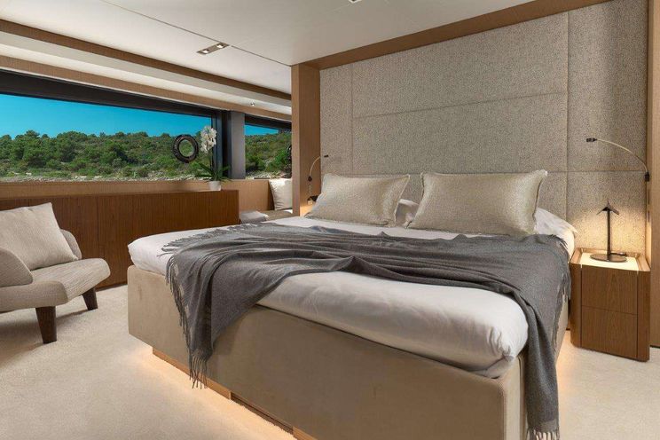 Charter Yacht B.A.13 - Ferretti 1000 - 5 Cabins - Trogir - Split - Dubrovnik - Hvar - Croatia