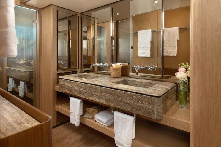 Charter Yacht B.A.13 - Ferretti 1000 - 5 Cabins - Trogir - Split - Dubrovnik - Hvar - Croatia